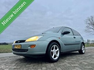 Ford FOCUS 1.4-16V, BJ 1999, Lage km, APK Feb 2025, Zuinig