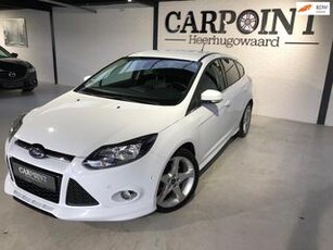 Ford FOCUS 1.6 EcoBoost Titanium 150PK 2012 ST Line Camera Navi Keyles Cruise Clima Parkpilot Vol opties