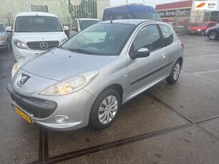 Peugeot 206 + 1.1 XR