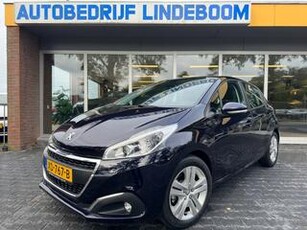 Peugeot 208 1.2 PureTech Signature,apple carplay,