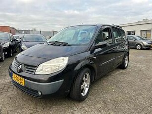 Renault GRAND SCENIC 1.6-16V Dynamique Comfort