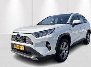 Toyota RAV4 2.5 Hybrid AWD Style Automaat 1.650 kg trekken / incl. Alarm klasse 3 | Panoramadak | Elektrische achterklep | Apple Carplay