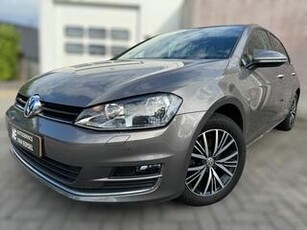 Volkswagen GOLF 1.2 TSI Trendline met comfortpakket / AFNEEMBARE TREKHAAK / CARPLAY / PDC / CRUISE CONTROL / 4-SEIZ. BANDEN / ECC