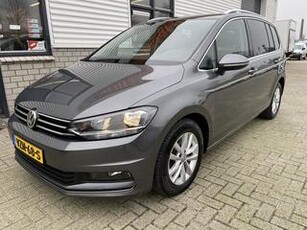 Volkswagen TOURAN 1.6 TDI grijs kenteken / euro 6 / vaste prijs rijklaar ? 18.950 ex btw / lease vanaf ? 375 / grijs metallic / airco / cruise / navi / pdc voor en achter / achteruit rijcamera !