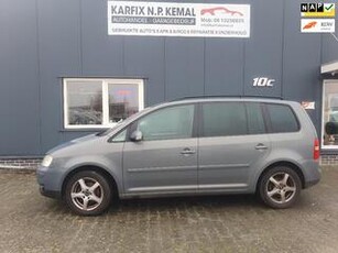 Volkswagen TOURAN 2.0-16V FSI Trendline