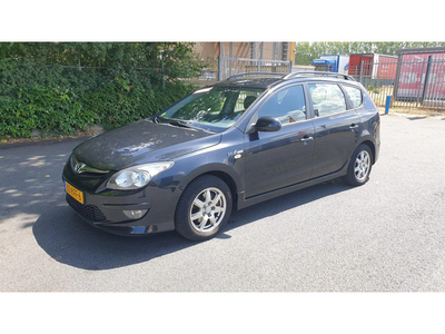 Hyundai i30 CW 1.6 CRDi i-Drive Cool NETTE AUTO RIJD EN SCHAKELT GOED