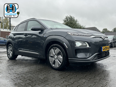 Hyundai KONA EV Premium 64 kWh (INCL-BTW) *ACC | HUD | VOLLEDER | KEYLESS | KRELL-AUDIO | CAMERA | BLIND-SPOT | NAVI-FULLMAP | ECC | PDC | LANE-ASSIST | DAB | COMFORT-SEATS | VIRTUAL-COCKPIT*