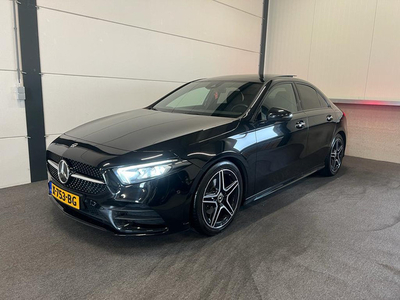 Mercedes-Benz A-klasse 200 Business Solution AMG Night Upgrade Limousine Pano, Cruise, Apple Carplay, Elektrische Stoel