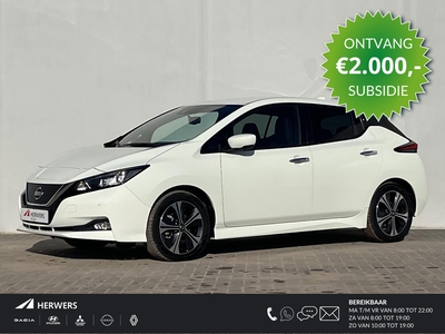 NISSAN LEAF N-Connecta 40 kWh / €2.000,- Euro Subsidie mogelijk / Fabrieksgarantie tot 04-2025 / WLTP bereik 270 km / Automatische airco / Adaptieve cruise control / Dode hoek detectie / Keyless / Rondom zicht camera / Parkeersensoren voor + achter / LED / Navigat...