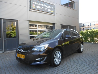 Opel Astra 1.4 TURBO 120PK GT