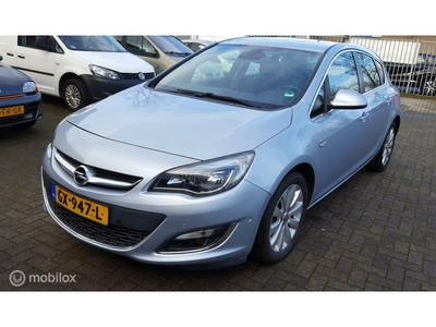 Opel Astra 1.4 Turbo Cosmo /sport / 140 PK