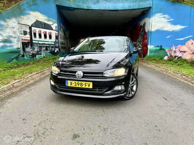 Volkswagen Polo 2019 1.0 Zwart DSG/Clima/Navi/PDC✔️