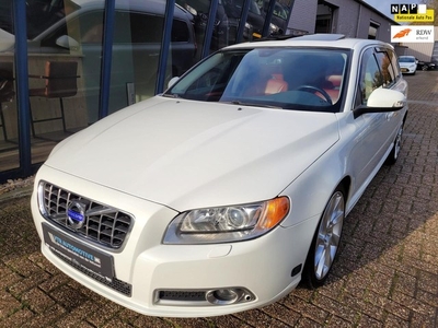 Volvo V70 2.5FT Summum LEER / SUNROOF / XENON / PDC