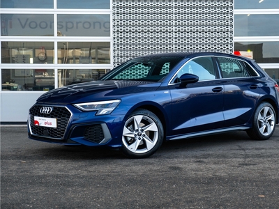 AUDI A3 Sportback 30TFSI 110PK S edition | Stoelverwarming | Parkeersensoren Voor & Achter | Automatisch Dimmende Binnenspiegel |