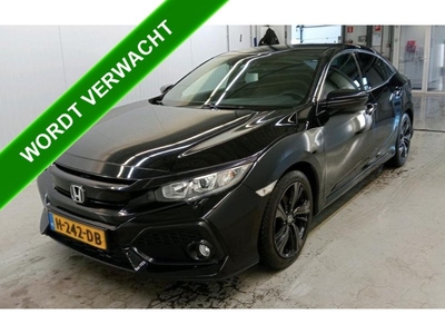 Honda Civic 1.0 i-VTEC Elegance 127PK / Automaat / Trekhaak / Navigatie / Pdc+Camera / Xenon / Airco-ecc. / Leder