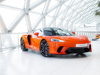 McLaren GT 4.0 V8 | Helios Orange | Panoramic Roof | MSO |