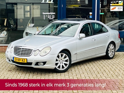 MERCEDES E-KLASSE 230 Avantgarde automaat! Schuifdak l Navi l Airco ECC l Cruise l PDC V+A! Inruil koopje mooie auto!