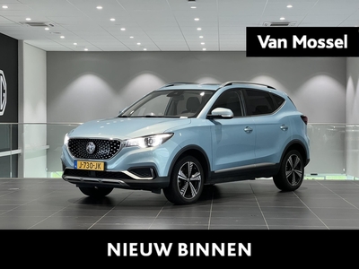 MG ZS EV Luxury 45 kWh | 1e-Eigenaar | Leder | Navi | Panoramadak | Apple CarPlay | Camera |