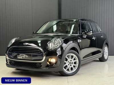 MINI Mini 1.5 Cooper Pepper Business 136pk Automaat | NL auto | Dealer onderhouden | Navi | Clima | Cruise