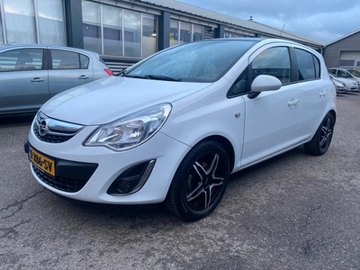 Opel Corsa 1.4-16V Coior Edition verkocht (bj 2012)