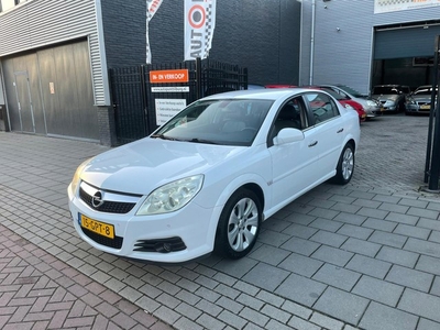 Opel Vectra 1.6-16V Executive 3e Eig Trekhaak Airco PDC NAP