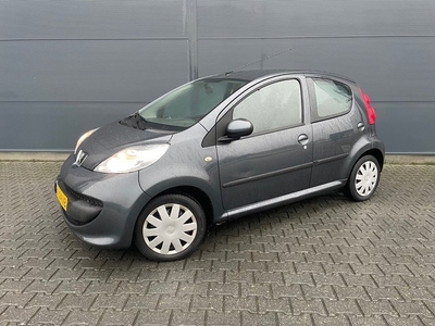 Peugeot 107 1.0-12V XS bouwjaar 2008 van 1e eigenaar