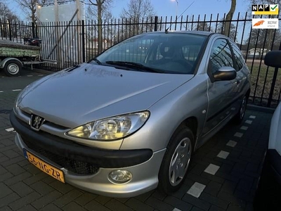 Peugeot 206 1.4 XR