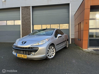 Peugeot 207 CC 1.6-16V T Féline