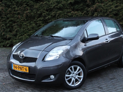 TOYOTA YARIS 1.3 VVTi Aspiration 99PK | Climate Control | Cruise Control | LMV | NAVI | Trekhaak | Elektrische Ramen