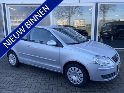 Volkswagen Polo 1.4-16V Comfortline 50% deal 1.975,- ACTIE