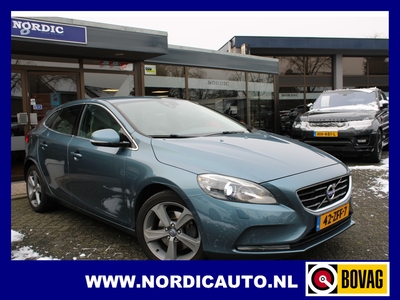 VOLVO V40 1.6 T4 SUMMUM / LEDER- NAVIGATIE- CLIMA- XENON AFNEEMBARE TREKHAAK- KEYLESS START