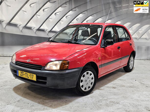 Toyota Starlet 1.3-16V XLi met stuurbekrachtiging 5 deurs!