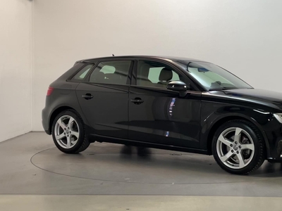 AUDI A3 Sportback 30 TFSI S-Tronic Sport Lease Edition Leder Navigatie Parkeersensoren