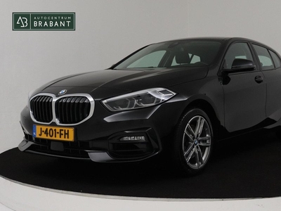 BMW 1-serie 118i High Executive (Dealer onderhoud, Navi Pro, PDC V+A, StoelV, Sportstoelen, Climate Con, Cruise controle, Etc)