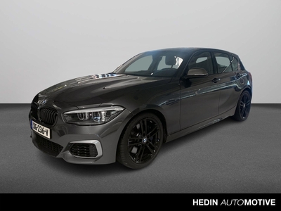 BMW 1-SERIE M140i xDrive Edition Shadow High Executive | Cruise Control | High Executive | PDC Voor/Achter | Sportstoelen Voor | M Sportstuurwiel |