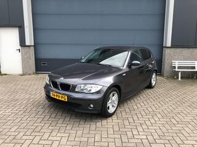 BMW 1-SERIE Met vervangen motor 57 000 km.