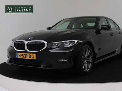 BMW 3-serie 320i Executive Edition Sport AUTOMAAT (CARPLAY, PDC, CRUISE, NAVIGATIE, DEALER ONDERHOUDEN, 1e EIGENAAR)