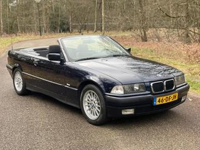 BMW 3-SERIE Cabrio 318i Executive Airco, Cruise control, Stoelverwarming