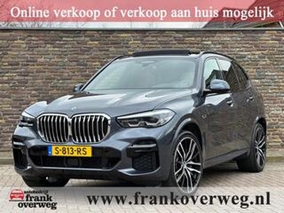 BMW X5 XDRIVE45E M-Sport Luchtvering Panodak Head-Up 22 Inch