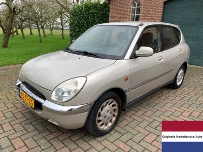 Daihatsu Sirion 1.0-12V ZTi Automaat Airco Trekhaak