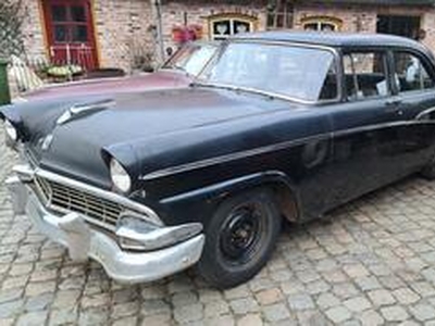 Ford Customline fordor 1956