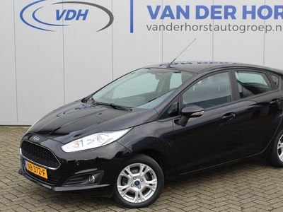 FORD FIESTA 1.0-80pk Style Ultimate. Correct nette, goed onderhouden Ford Fiesta, slechts 47.000km ! Airco, navigatie, telefoonvoorb., metallic lak, trekhaak, parkeersensoren v+a, LM wielen, cruise cntrl, etc.