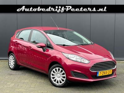 FORD FIESTA 1.0 Style 5-Drs 2e eigenaar Navigatie Airco NL-auto