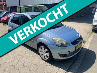 Ford FIESTA 1.6-16V Futura, APK, Airco, Lage km