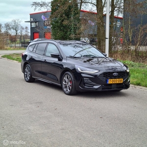 Ford Focus Wagon 1.0 EcoBoost Hybrid ST Line X