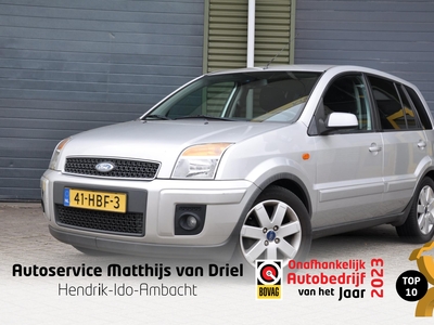 FORD FUSION 1.4-16V Futura AUTOMAAT met Trekhaak 13-polig, Airco, Elektrische ramen en Spiegels.