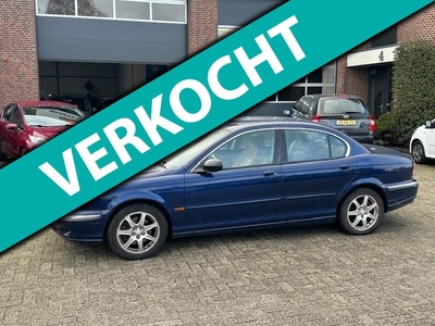 Jaguar X-type 2.0 V6 Executive automaat,bj.2003,kleur:blauw,leder,climate,APK tot 10/2024 en NAP met 282653 km.export,zit werk aan