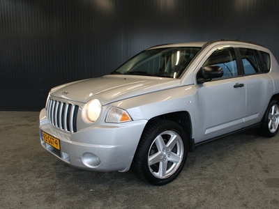 Jeep Compass 2.4 Limited Automaat - Leder - Climate - Cruise - Navi - Stoelverwarming - APK 10-2024! -