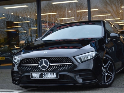 Mercedes-Benz A-Klasse 180 AMG Aut. Navi Led Panorama Widescreen Sfeer Camera Night Pdc