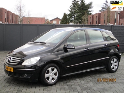 Mercedes-Benz B-klasse 170 AUTOMAAT NAVI AIRCO !!